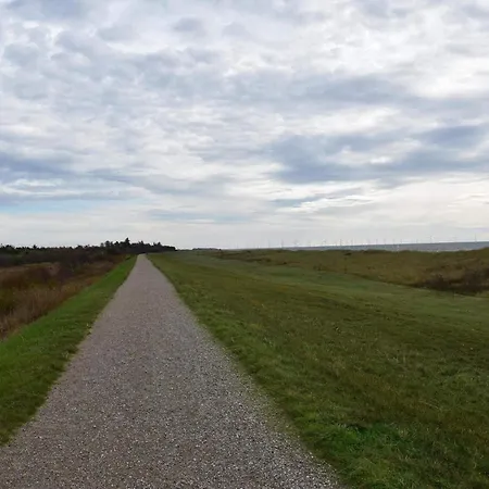 Escape In Scenic Semesterbostad *